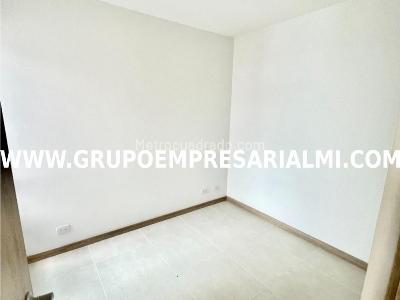 Apartamento de 3 alcobas en venta en Las Lomitas, Sabaneta, 64 m² · foto 19 de 20
