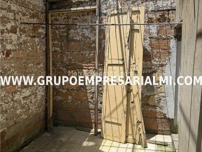 Casa de 5 alcobas en venta en Buenos Aires, Medellín, 238 m² · foto 14 de 20