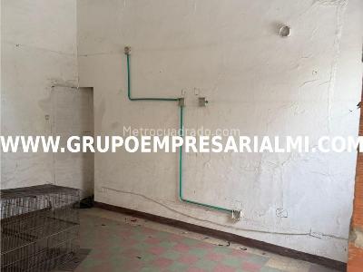 Casa de 5 alcobas en venta en Buenos Aires, Medellín, 238 m² · foto 19 de 20