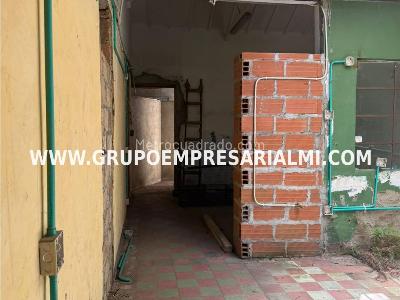 Casa de 5 alcobas en venta en Buenos Aires, Medellín, 238 m² · foto 3 de 20