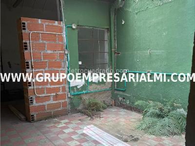 Casa de 5 alcobas en venta en Buenos Aires, Medellín, 238 m² · foto 4 de 20