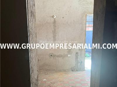 Casa de 5 alcobas en venta en Buenos Aires, Medellín, 238 m² · foto 5 de 20