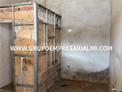 Casa de 5 alcobas en venta en Buenos Aires, Medellín, 238 m² · foto 7 de 20