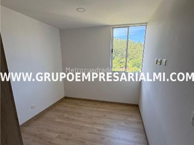 Apartamento en venta en Los Colores, Medellín · foto 16 de 20