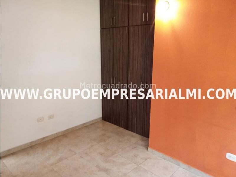Apartamento de 2 Alcobas en Santa Mónica 2 con Parqueadero - 5