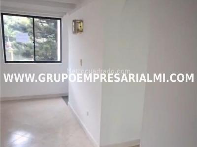 Apartamento en venta en Buenos Aires, Medellín · foto 2 de 20