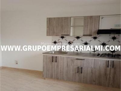 Casa de 5 alcobas en venta en La Pola, Medellín, 55 m² · foto 14 de 20