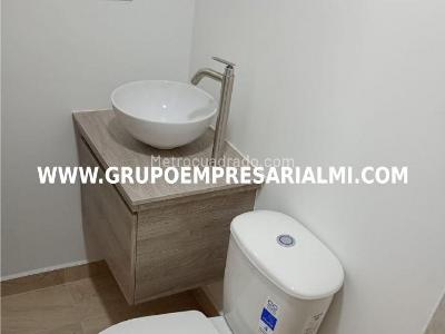 Casa de 5 alcobas en venta en La Pola, Medellín, 55 m² · foto 20 de 20