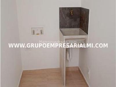 Casa de 5 alcobas en venta en La Pola, Medellín, 55 m² · foto 7 de 20