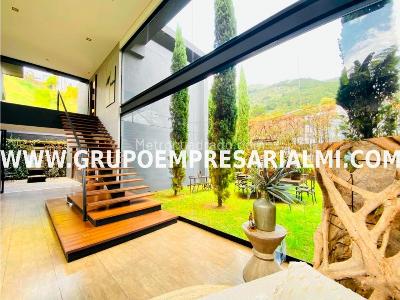 Casa de 4 alcobas en venta en El Poblado, Medellín · foto 4 de 20