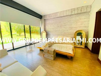 Casa de 4 alcobas en venta en El Poblado, Medellín · foto 7 de 20