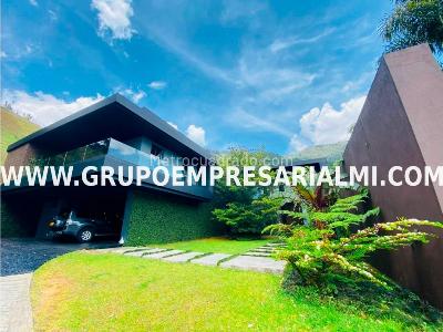 Casa de 4 alcobas en venta en El Poblado, Medellín · foto 19 de 20