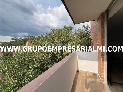Apartaestudio en venta en El Poblado, Medellín, 32 m² · foto 12 de 20
