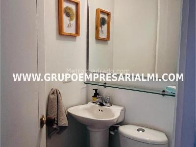 Apartaestudio en venta en Loma De Las Brujas, Envigado, 66 m² · foto 7 de 20