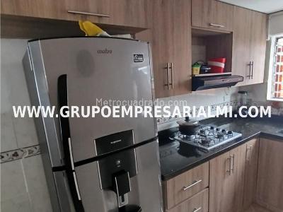 Apartamento en venta en La Milagrosa, Medellín · foto 5 de 20