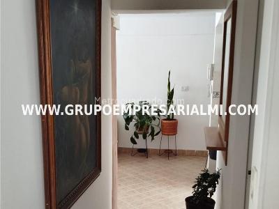 Apartamento en venta en La Milagrosa, Medellín · foto 7 de 20
