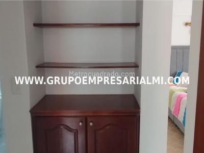Apartamento en venta en La Milagrosa, Medellín · foto 9 de 20