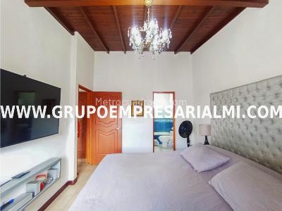 Apartamento de 3 alcobas en venta en La Castellana, Medellín, 125 m² · foto 10 de 20