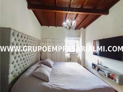 Apartamento de 3 alcobas en venta en La Castellana, Medellín, 125 m² · foto 11 de 20