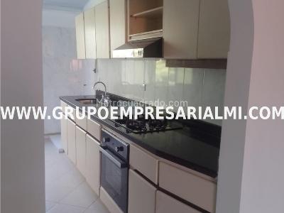 Apartamento de 3 alcobas en arriendo en El Velodromo, Medellín, 100 m² · foto 3 de 20