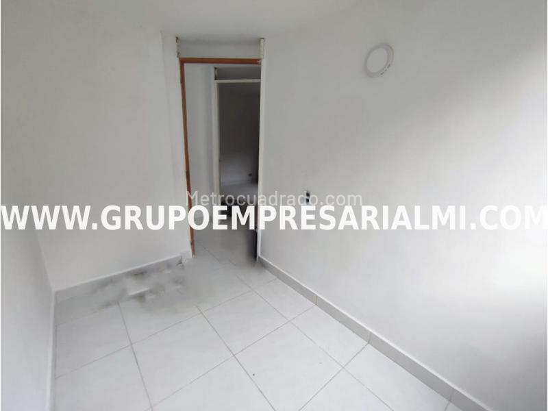 Apartamento de 3 Alcobas en Arriendo en San Javier (Piso 1, Parqueadero) - 9
