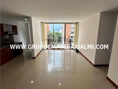 Apartamento de 3 alcobas en venta en Suramerica, Itagüí, 89 m² · foto 2 de 20