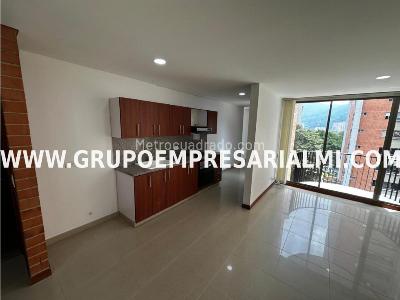 Apartamento de 3 alcobas en venta en Suramerica, Itagüí, 89 m² · foto 4 de 20