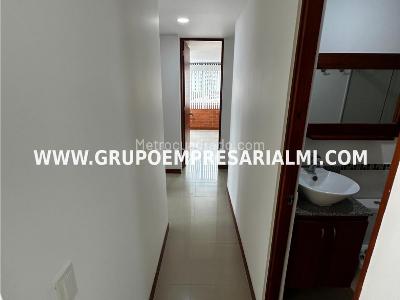 Apartamento de 3 alcobas en venta en Suramerica, Itagüí, 89 m² · foto 5 de 20