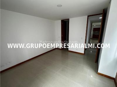 Apartamento de 3 alcobas en venta en Suramerica, Itagüí, 89 m² · foto 6 de 20