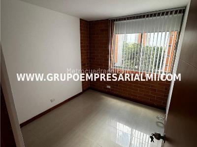Apartamento de 3 alcobas en venta en Suramerica, Itagüí, 89 m² · foto 11 de 20