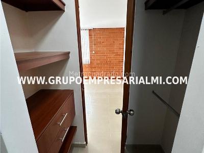 Apartamento de 3 alcobas en venta en Suramerica, Itagüí, 89 m² · foto 12 de 20