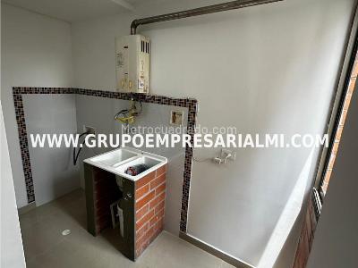 Apartamento de 3 alcobas en venta en Suramerica, Itagüí, 89 m² · foto 13 de 20