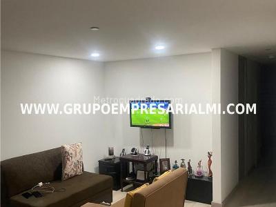 Apartamento de 3 alcobas en venta en Ancon Sur, Sabaneta, 83 m² · foto 2 de 20