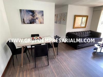 Apartamento en arriendo en El Poblado, Medellín · foto 2 de 20