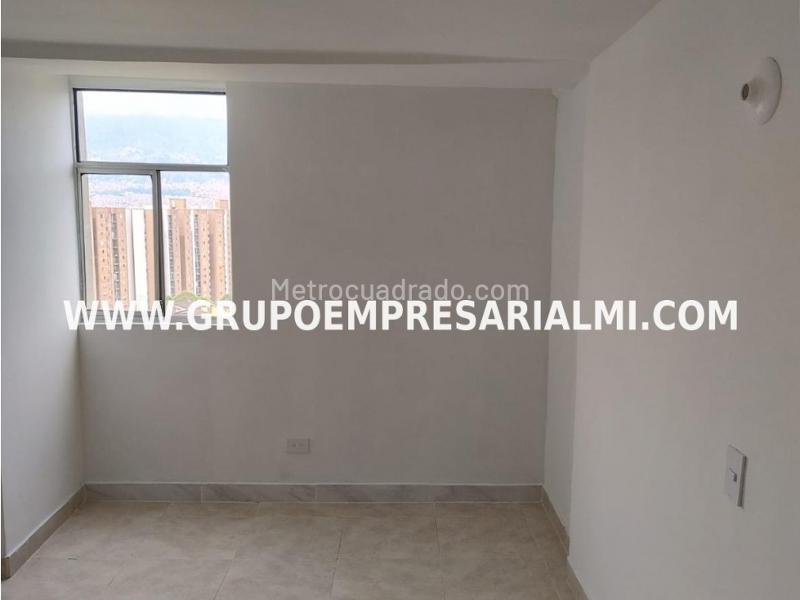 Comfortable 2BR Apartment in Calasanz - 6