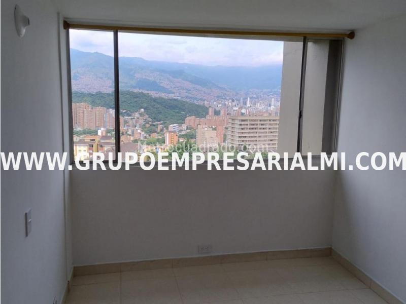 Comfortable 2BR Apartment in Calasanz - 8