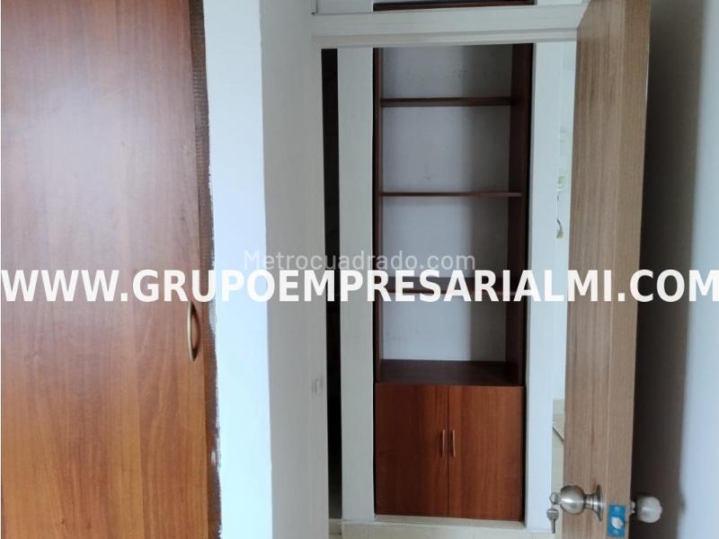 Comfortable 2BR Apartment in Calasanz - 9