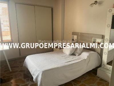 Apartamento de 3 alcobas en venta en Laureles, Medellín, 120 m² · foto 13 de 20