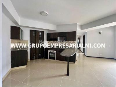 Apartamento de 3 alcobas en venta en Las Lomitas, Sabaneta, 110 m² · foto 2 de 20
