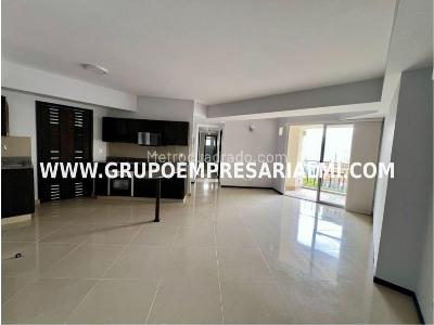 Apartamento de 3 alcobas en venta en Las Lomitas, Sabaneta, 110 m² · foto 3 de 20