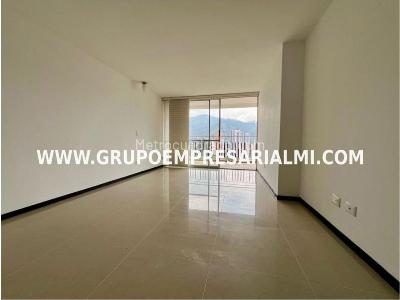 Apartamento de 3 alcobas en venta en Las Lomitas, Sabaneta, 110 m² · foto 6 de 20