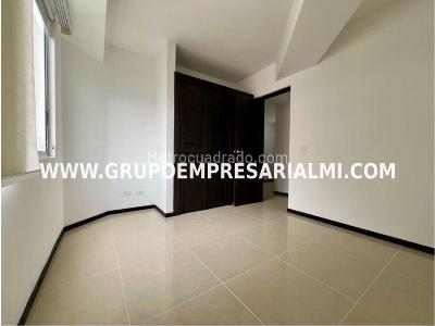 Apartamento de 3 alcobas en venta en Las Lomitas, Sabaneta, 110 m² · foto 9 de 20