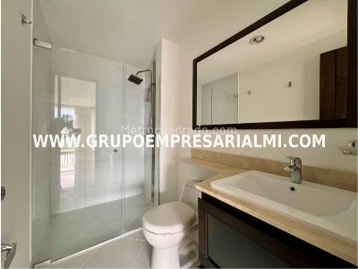 Apartamento de 3 alcobas en venta en Las Lomitas, Sabaneta, 110 m² · foto 12 de 20