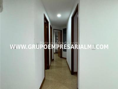 Apartamento de 3 alcobas en venta en Mayorca, Sabaneta, 69 m² · foto 8 de 20
