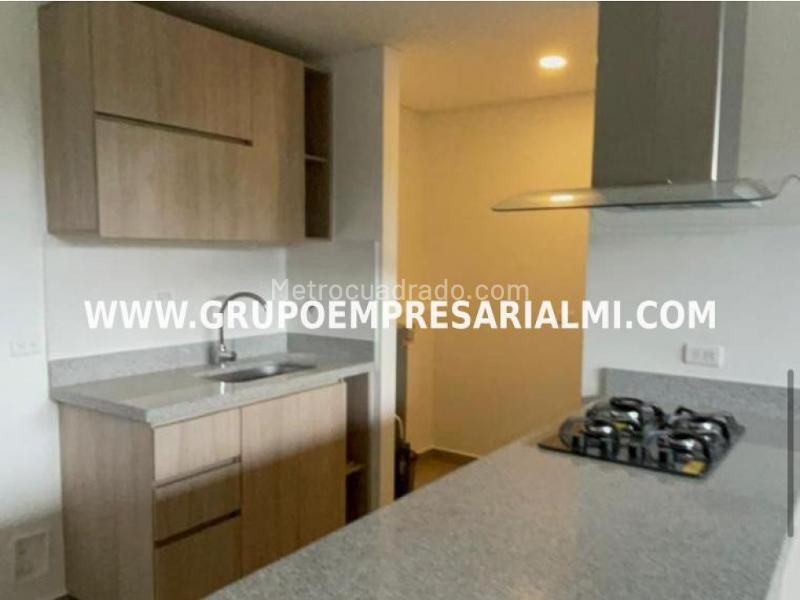 Cozy 2BR Apartment for Rent in El Retiro (Centro) - 2