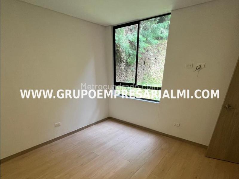 Spacious 3BR Apartment for Rent in El Retiro (Downtown) - 4