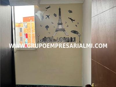 Apartamento de 3 alcobas en venta en Santa Rita, Bello, 46 m² · foto 12 de 20