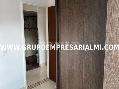 Apartamento de 3 alcobas en venta en Santa Rita, Bello, 46 m² · foto 17 de 20