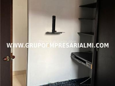 Apartamento de 3 alcobas en venta en Santa Rita, Bello, 46 m² · foto 18 de 20