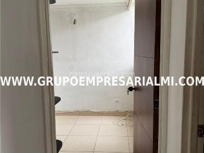 Apartamento de 3 alcobas en venta en Santa Rita, Bello, 46 m² · foto 19 de 20